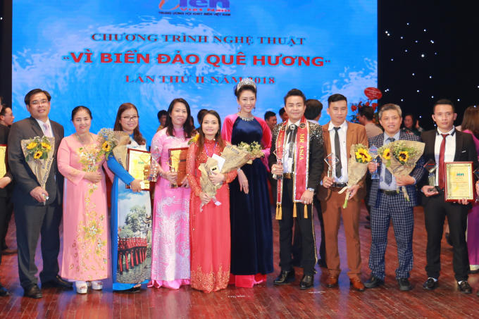 Nhật Phượng cho biết, cô đồng hành cùng chương trình này bằng cả tấm lòng và trái tim được cho đi.