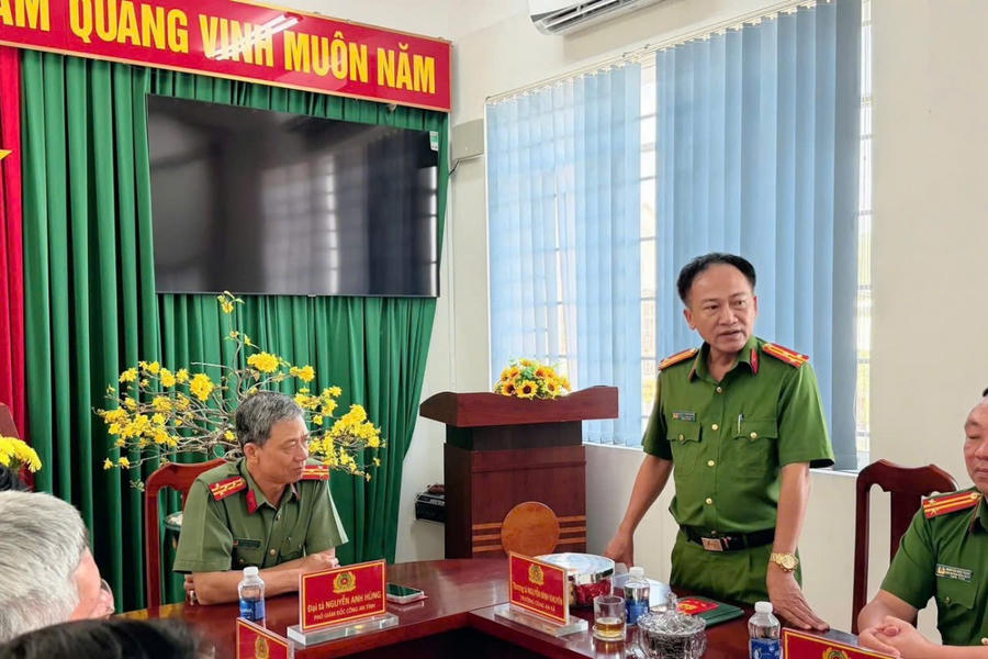 Thượng tá Nguyễn Đình Khuyên phát biểu tại một buổi làm việc với lãnh đạo Công an tỉnh Đồng Nai.