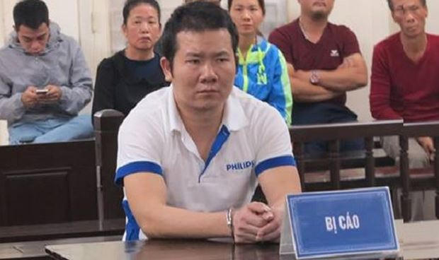 Hoàng Đình Hợi trong phiên xét xử.