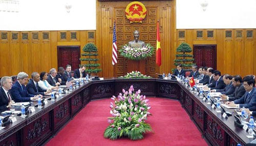 Tổng thống Mỹ Obama gặp gỡ Thủ tướng Nguyễn Xuân Phúc chiều 23/5 (Ảnh:Thông tin Chính phủ).