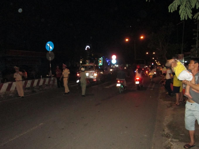 B&igrave;nh Dương: Tai nạn li&ecirc;n ho&agrave;n, 2 người nguy kịch