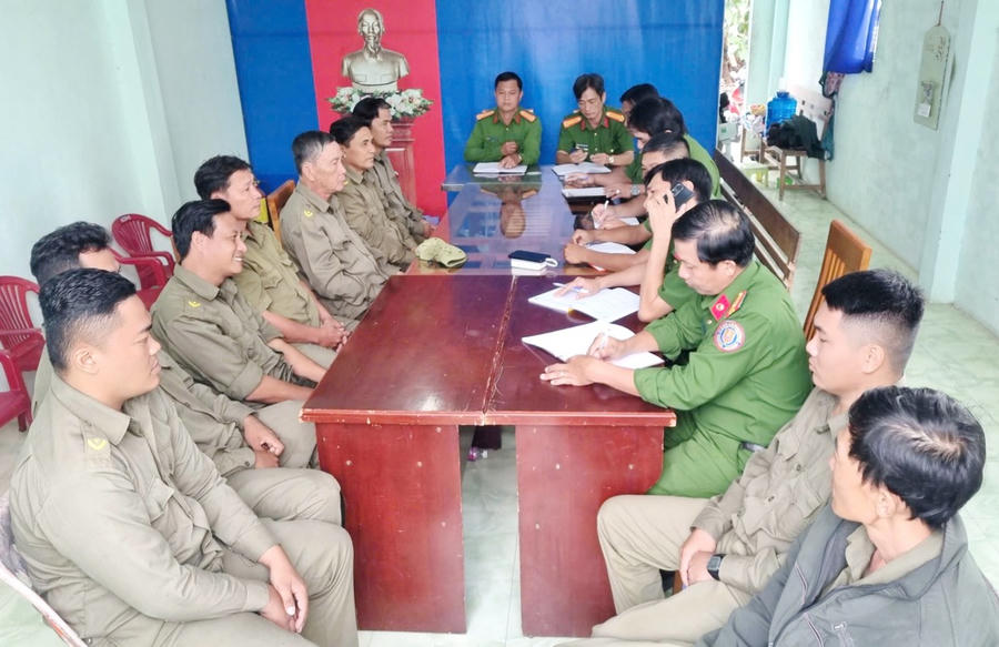 Ban Chỉ huy Công an phường Hiệp Thành gợi ý, định hướng một số nội dung trọng tâm nhằm nâng cao chất lượng, hiệu quả các cuộc họp của lực lượng ANTT cơ sở.