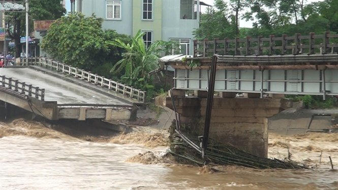 Cầu Thia - nơi phóng viên Đinh Hữu Dư bị nước lũ cuốn trôi.