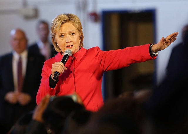 Bà Clinton ủng hộ chính sách "xoay trục" sang châu Á của Tổng thống Obama. (Ảnh: Slate)