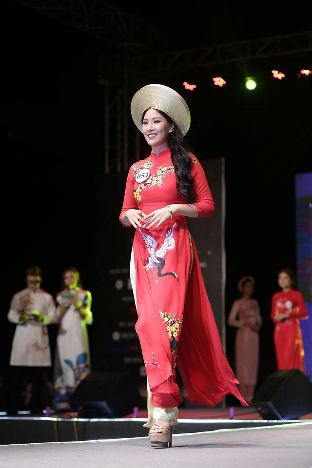 Anh215.