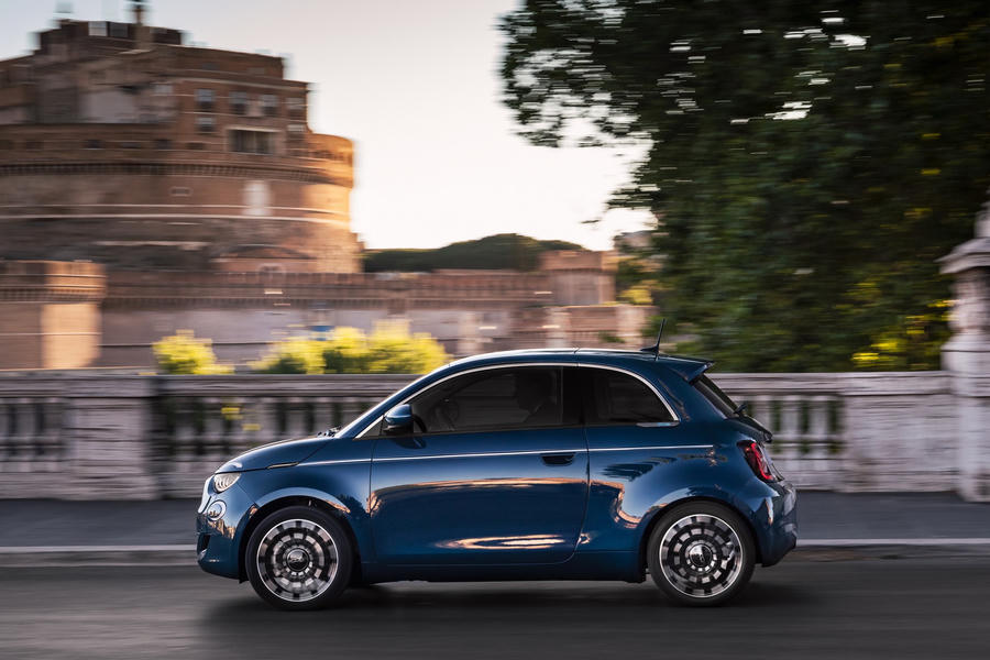 Fiat 500 ra mắt phiên bản đặc biệt La Prima - Hình 3