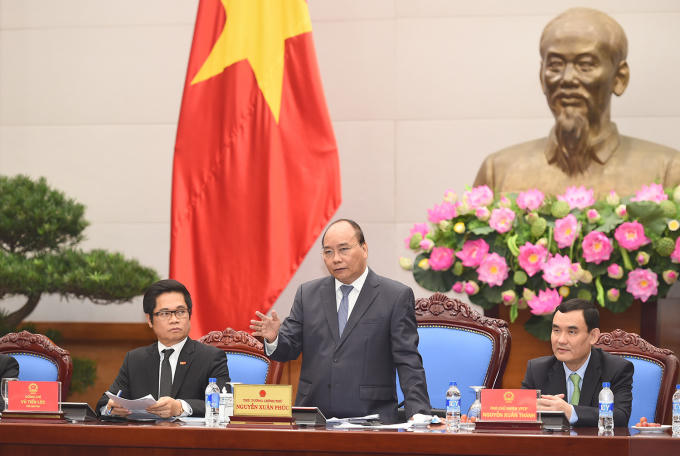 Thủ tướng phát biểu tại cuộc gặp mặt lãnh đạo các hiệp hội doanh nghiệp trên toàn quốc nhân ngày doanh nhân Việt Nam 13/10/2017.