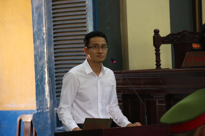 Ông Cao Toàn Mỹ lúng túng trả lời các câu hỏi tại tòa.