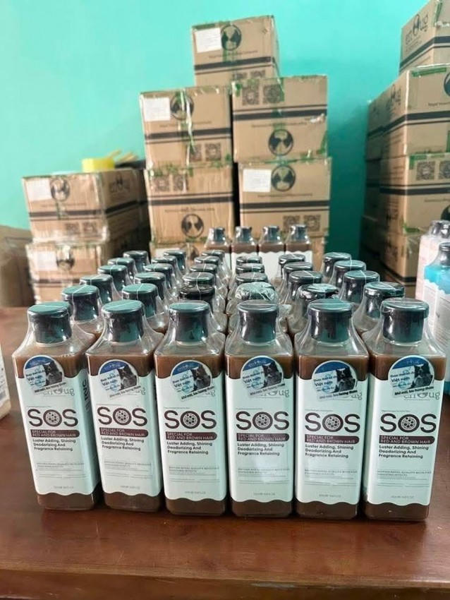 Sản phẩm sữa tắm cho thú cưng nhập khẩu trái phép, giả mạo nhãn hiệu. (Ảnh: CATQ)