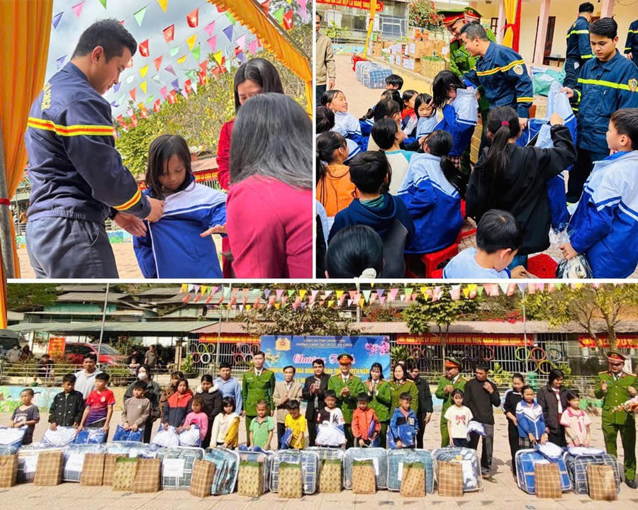 Những phần quà ấm áp nghĩa tình quân dân.