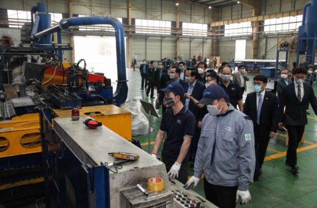 Các mức phạt vi phạm hành chính trong lĩnh vực BHXH có hiệu lực từ 15/4