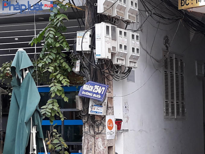 H&agrave; Nội: Đ&aacute;nh số nh&agrave; như