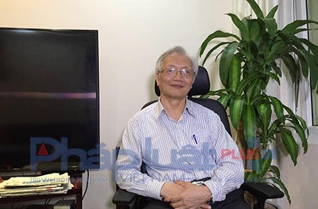 Tiến sĩ Nguyễn Tùng Lâm – Hiệu trưởng trường THPT Đinh Tiên Hoàng (Hà Nội), Chủ tịch Hội Tâm lý Giáo dục Hà Nội chia sẻ với Phapluatplus. Ảnh: Nguyễn Bảo.