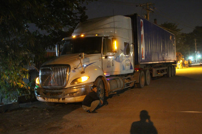 Chiếc container tông hai anh em ruột thương vong.
