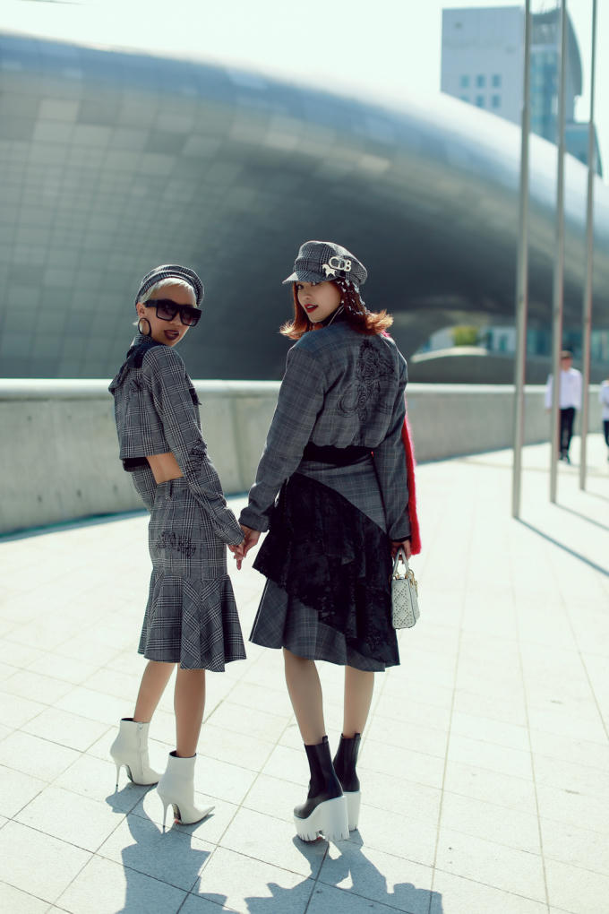 Chinh chiến Seoul Fashion Week, Ninh Dương Lan Ngọc cùng stylist Hoài Trang “khuynh đảo” đường phố Hàn Quốc