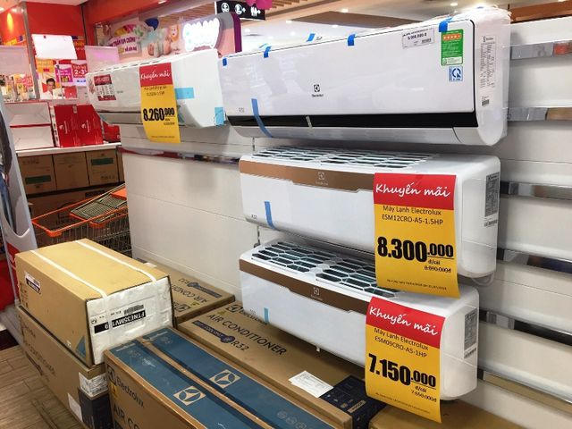 Trên thị trường, các loại máy lạnh có nhiều mức giá khác nhau, tùy vào công suất, chức năng. Ảnh: Đại Việt