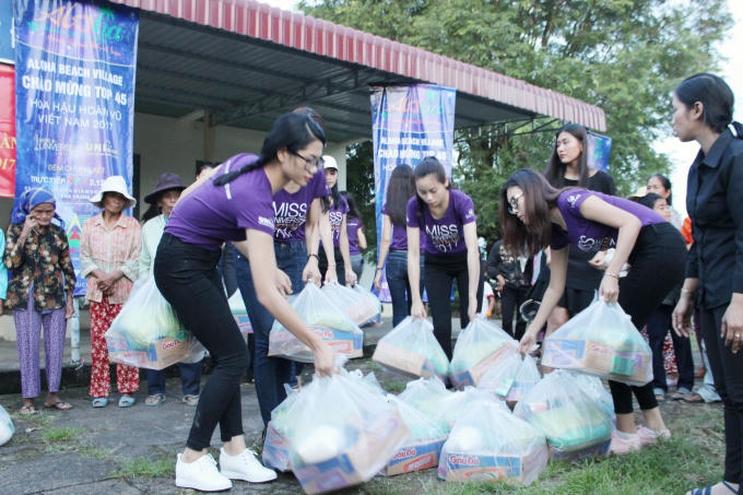 H&agrave;nh tr&igrave;nh c&ocirc;ng t&aacute;c x&atilde; hội cộng đồng của th&iacute; sinh Hoa hậu Ho&agrave;n vũ Việt Nam 2017