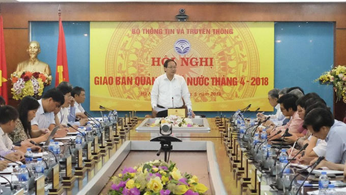 Tại cuộc họp giao ban sáng 4/5, Bộ trưởng Trương Minh Tuấn đã chỉ đạo Cục Viễn thông chủ trì phối hợp đề xuất tăng cường quản lý thẻ cào trong ngắn hạn và dài hạn - Ảnh: Trọng Đạt.