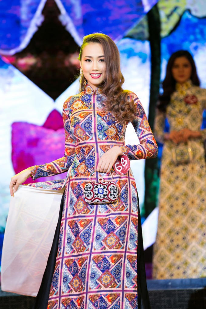 L&ecirc; Ngọc Diệp đăng quang Hoa Hậu Nh&acirc;n &Aacute;i