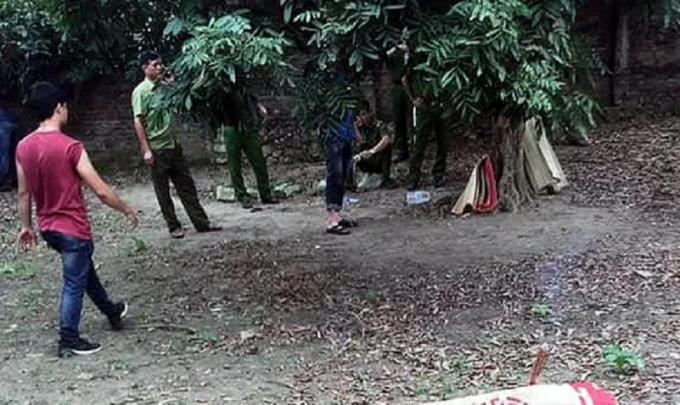 Hiện trường nơi phát hiện thi thể cháu bé.