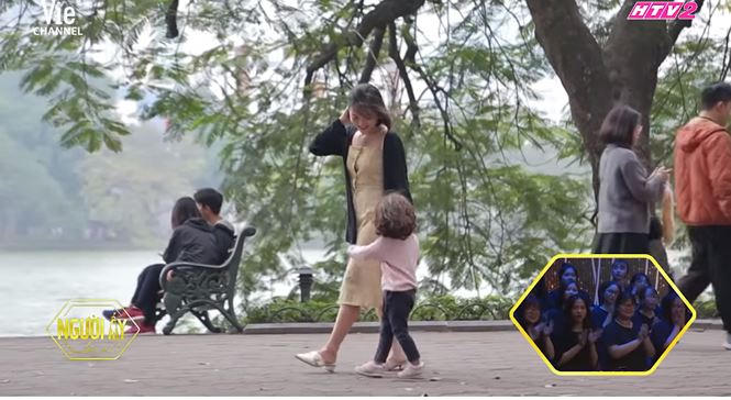 Ngọc Anh và con.