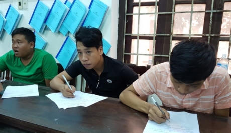 Các đối tượng tại cơ quan Công an. (Ảnh: GT)
