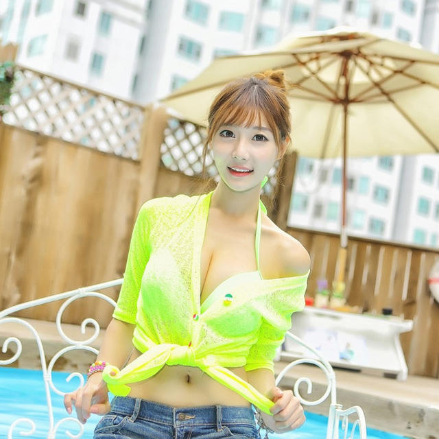 Tình yêu với game giúp Seul Gi có được lượng fan đông đảo.