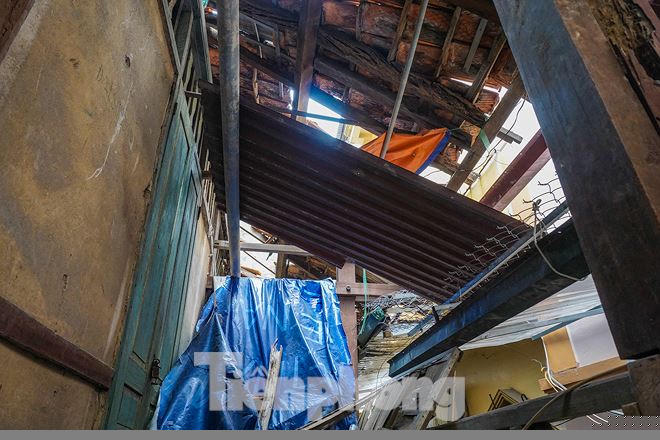 Do không có người sử dụng, biệt thự Pháp này đã bị xuống cấp nghiêm trọng, có nguy cơ đổ sập bất cứ lúc nào.