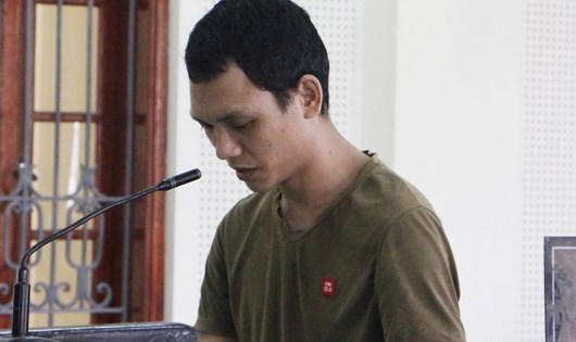 Võ Hữu Ba trước vành móng ngựa.