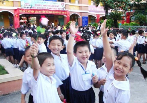 Năm học 2017-2018, thành phố Hà Nội dự kiến tuyển 452.000 học sinh vào lớp mẫu giáo, 145.000 học sinh vào lớp 1 và gần 110.000 học sinh vào lớp 6 THCS. (Ảnh: VGP)