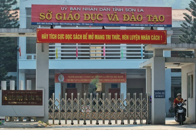 ĐH Kinh tế quốc dân cho thôi học thêm 5 thí sinh Sơn La được nâng điểm