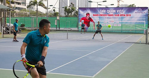 Giải Tennis Cup Hanoi Unesco Travel Club Open 2019 gồm 12 đội được chia làm 3 bảng, với tinh thần thể thao trung thực, cao thượng và hết mình, mang đến cho người xem những giây phút hồi hộp, đầy hứng khởi.