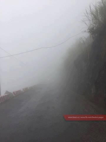 Hình ảnh sương mù trên đèo Mã Pì Lèng. Ảnh Beat)