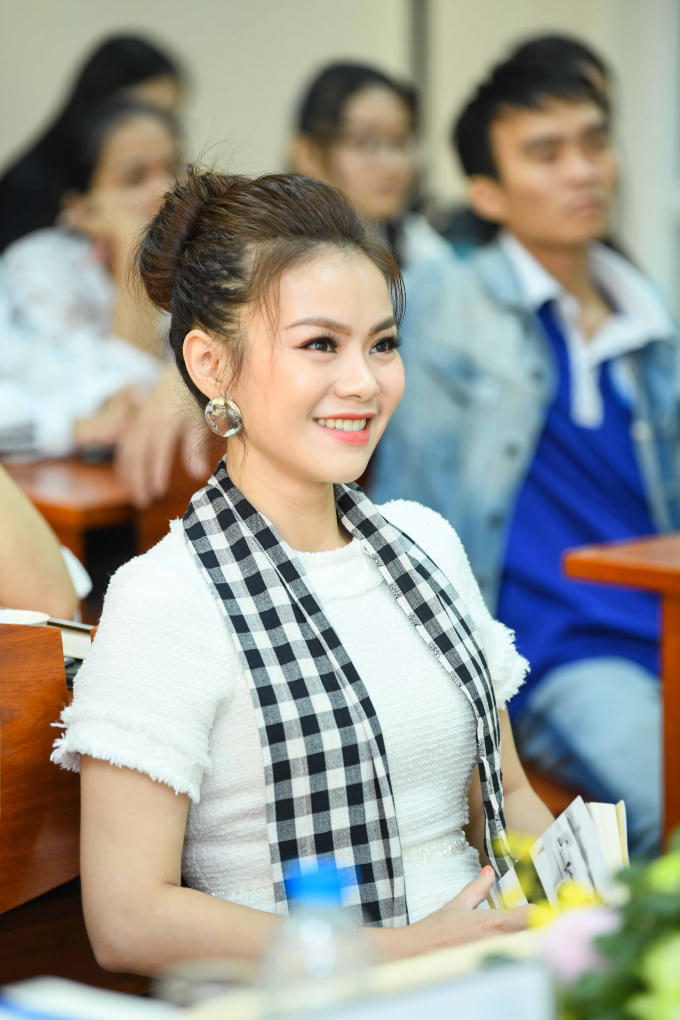 Hải Yến Idol: “Từng trầm cảm vì bầu show, nhà thiết kế từ chối do béo phì”