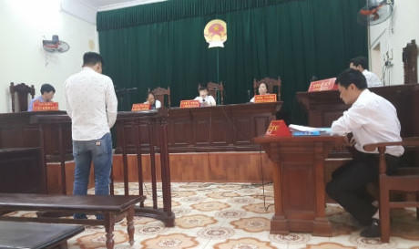 Tiến kêu oan và cho rằng, một hành vi không thể bị xử lý hai lần.