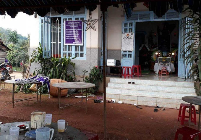 Gia đình đang làm tang lễ cho sản phụ Thúy.