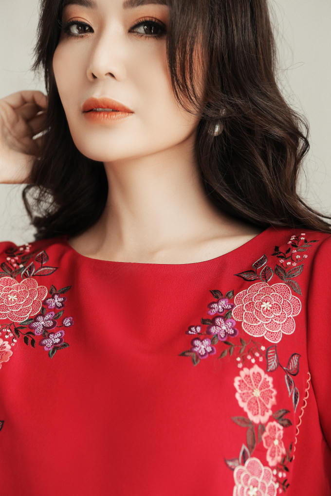 Ở tuổi 43, Hoa hậu Thu Thủy vẫn trẻ trung khiến nhiều người ghen tỵ