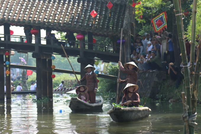 Tái hiện cảnh phiên chợ ngày xưa.