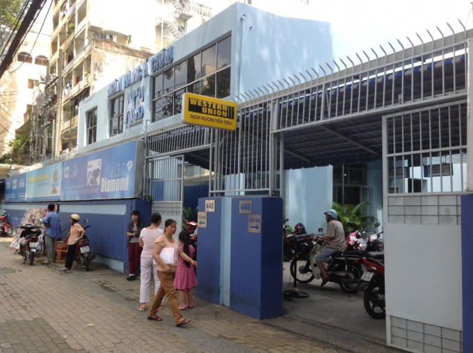 Khu nhà đất ông Thịnh nhiều năm đi khiếu nại đòi về cho gia đình bà Khanh, nay Ngân hàng ACB đang thuê làm hội sở.