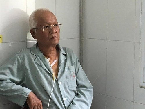 NSƯT Duy Thanh tiều tụy sau quãng thời gian dài chống chọi với 2 căn bệnh ung thư quái ác. Ảnh: vietnamnet.
