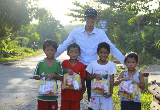 TT Huế: Pháp luật Plus mang niềm vui đến trẻ em vùng cao A Lưới