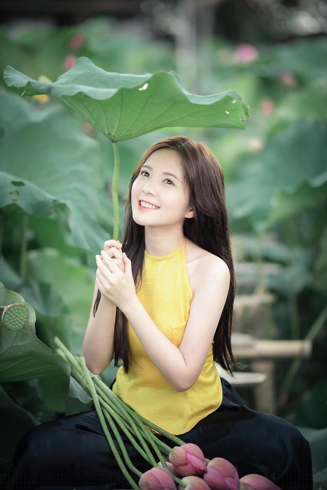 Ngọc Huyền được nhiều người yêu mến không chỉ vì xinh đẹp mà bởi tính cách hòa đồng, thân thiện.