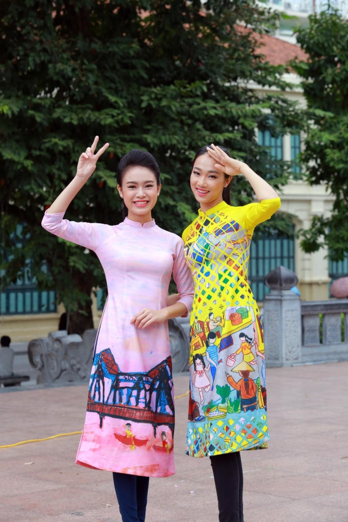 Dàn Hoa hậu, Á hậu cùng nhảy flashmob gây ‘náo loạn’ Hồ Gươm sáng sớm