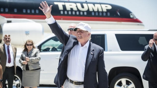 Sau phát ngôn của Trump, tài sản của Boeing đã bốc hơi mất 1 tỷ USD. (Ảnh: Getty)
