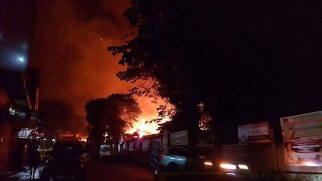 Một trường học ở Marawi bị phiến quân Maute đốt phá. (Ảnh: Rappler)
