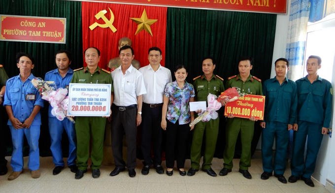 Lãnh đạo TP Đà Nẵng và quận Thanh Khê khen thưởng