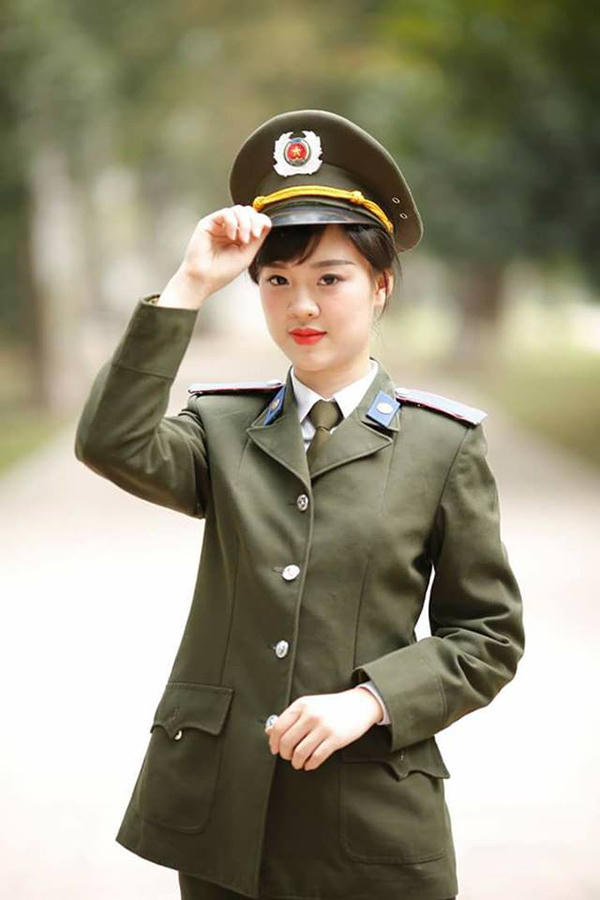 Vẻ đẹp n&oacute;ng bỏng của nữ sinh ĐH Ph&ograve;ng ch&aacute;y chữa ch&aacute;y
