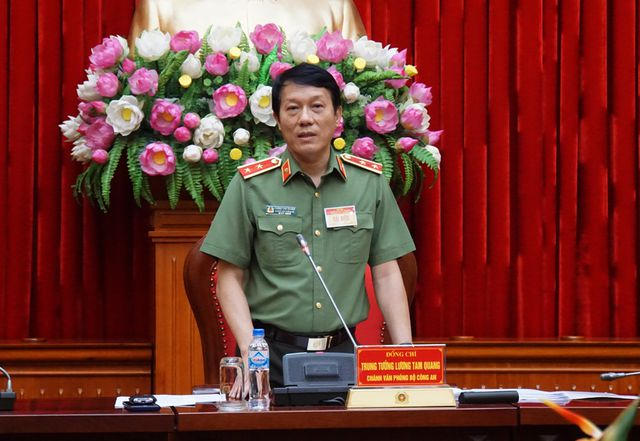 Anh18.