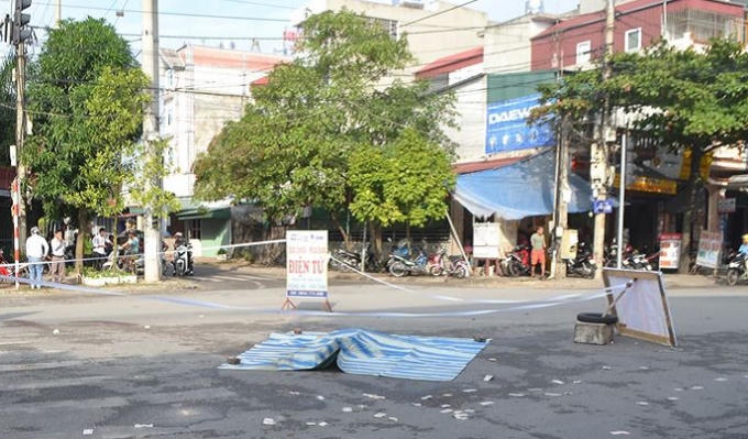 Hiện trường nơi xảy ra sự việc được phong tỏa và bảo vệ nghiêm ngặt.