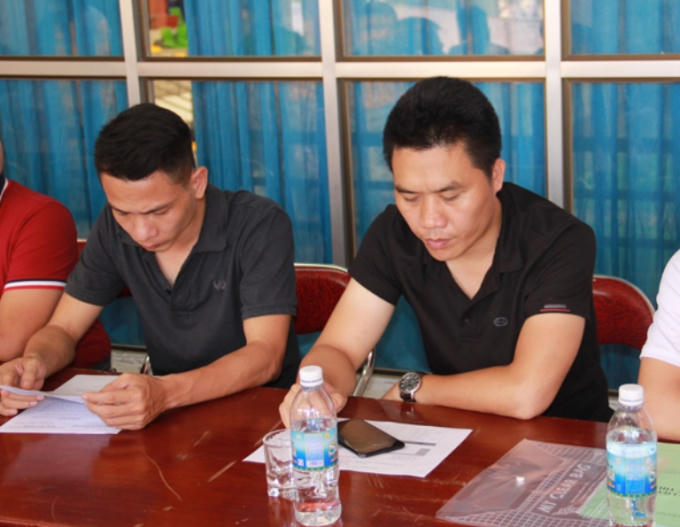 Đại diện đội bóng báo Pháp luật Việt Nam